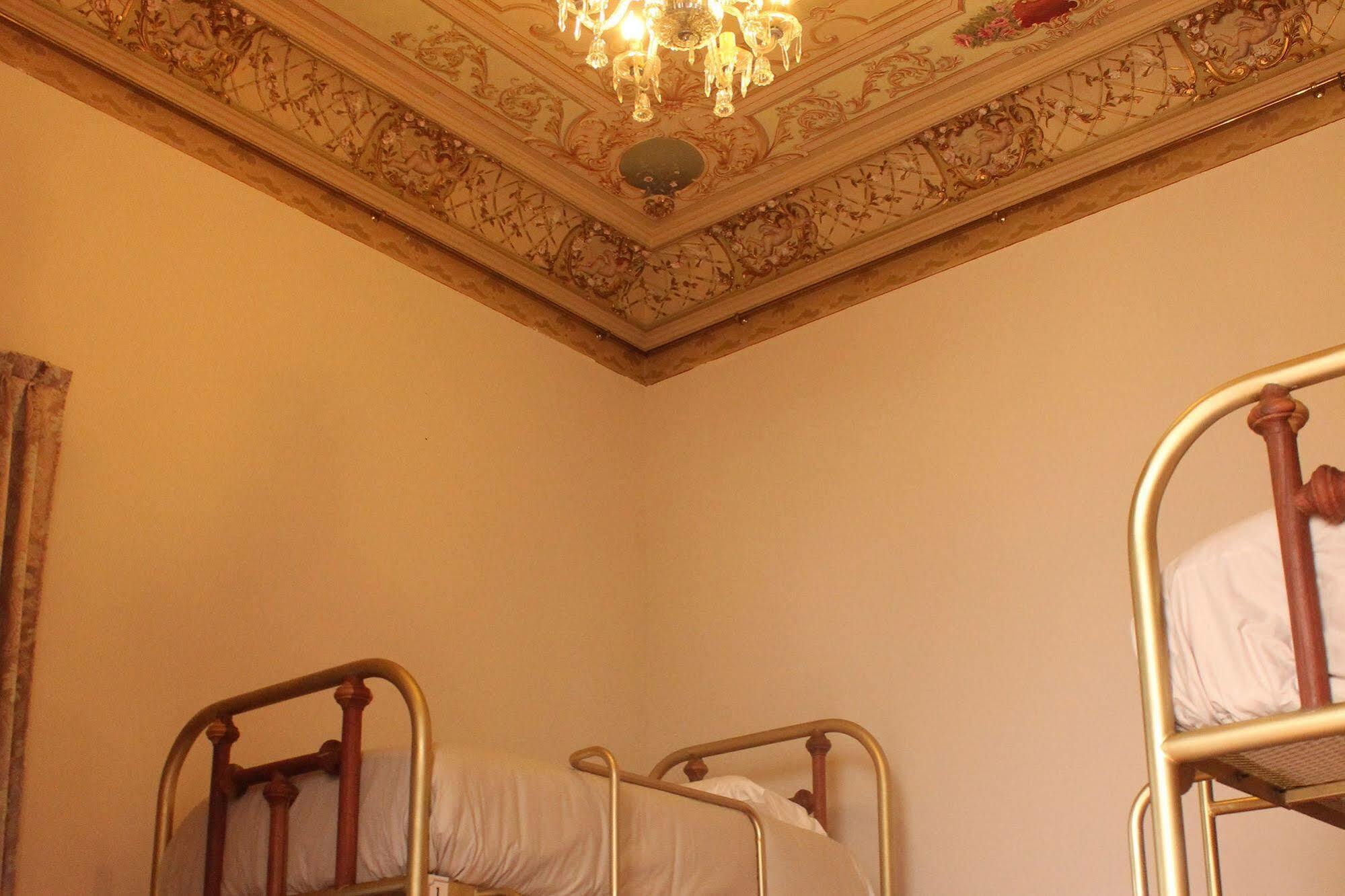 Leonora Hostal Puebla Luaran gambar